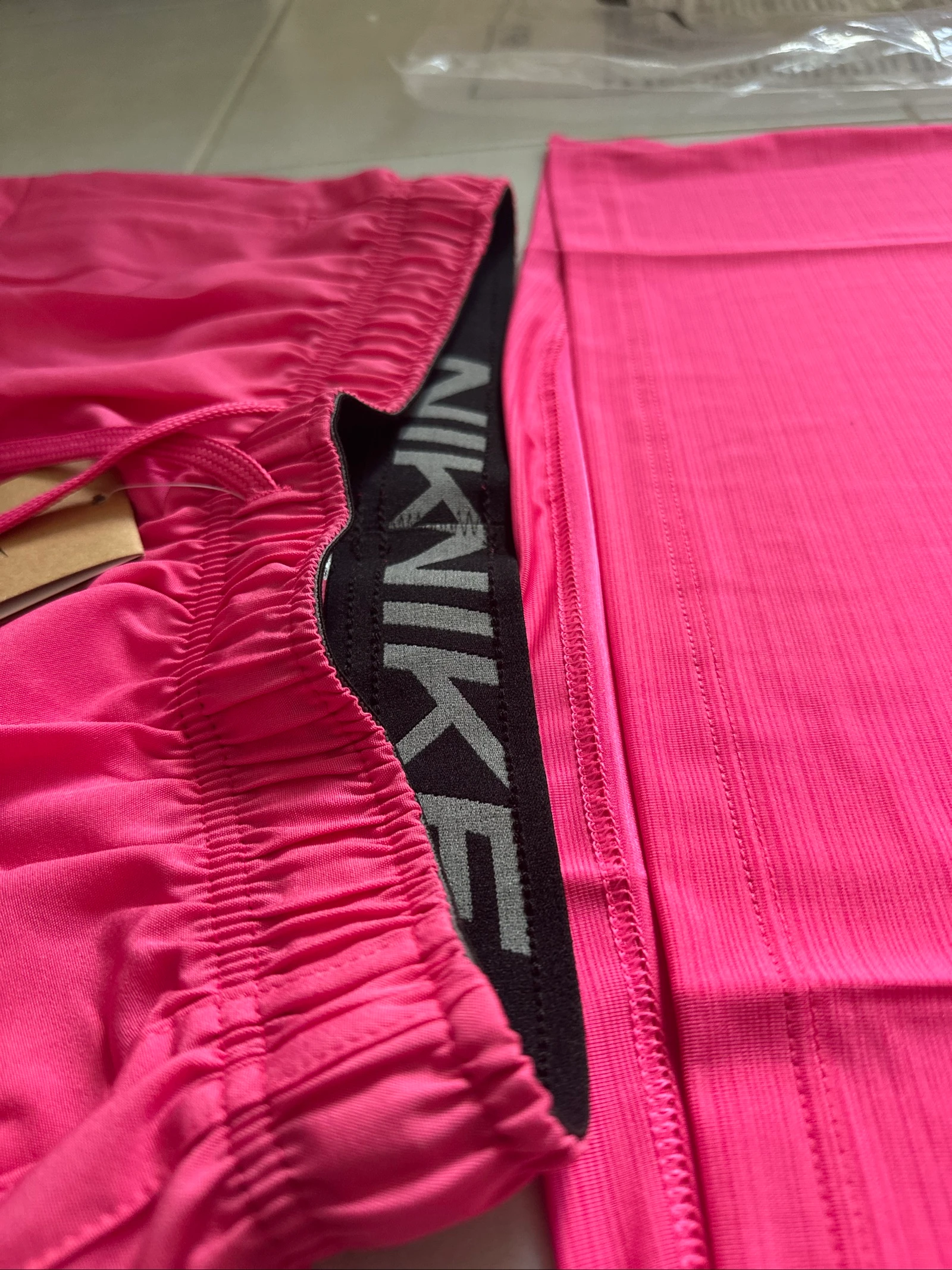 Conjunto de Corrida Nike Dri-FIT Rosa Vibrante M 🏃‍♀️ – photo 2